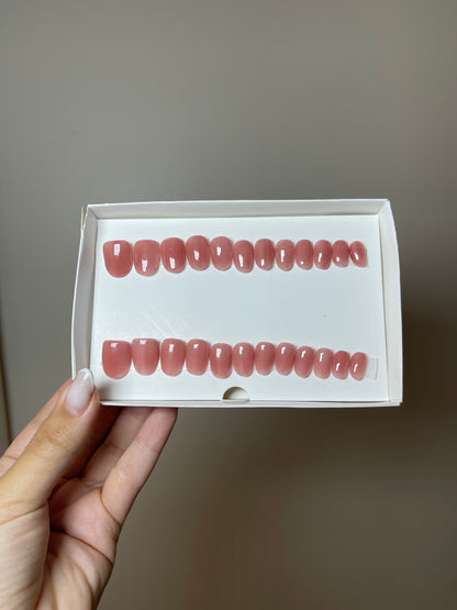 Press on nails Pro