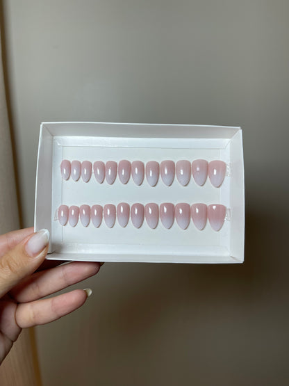 Press on nails Pro