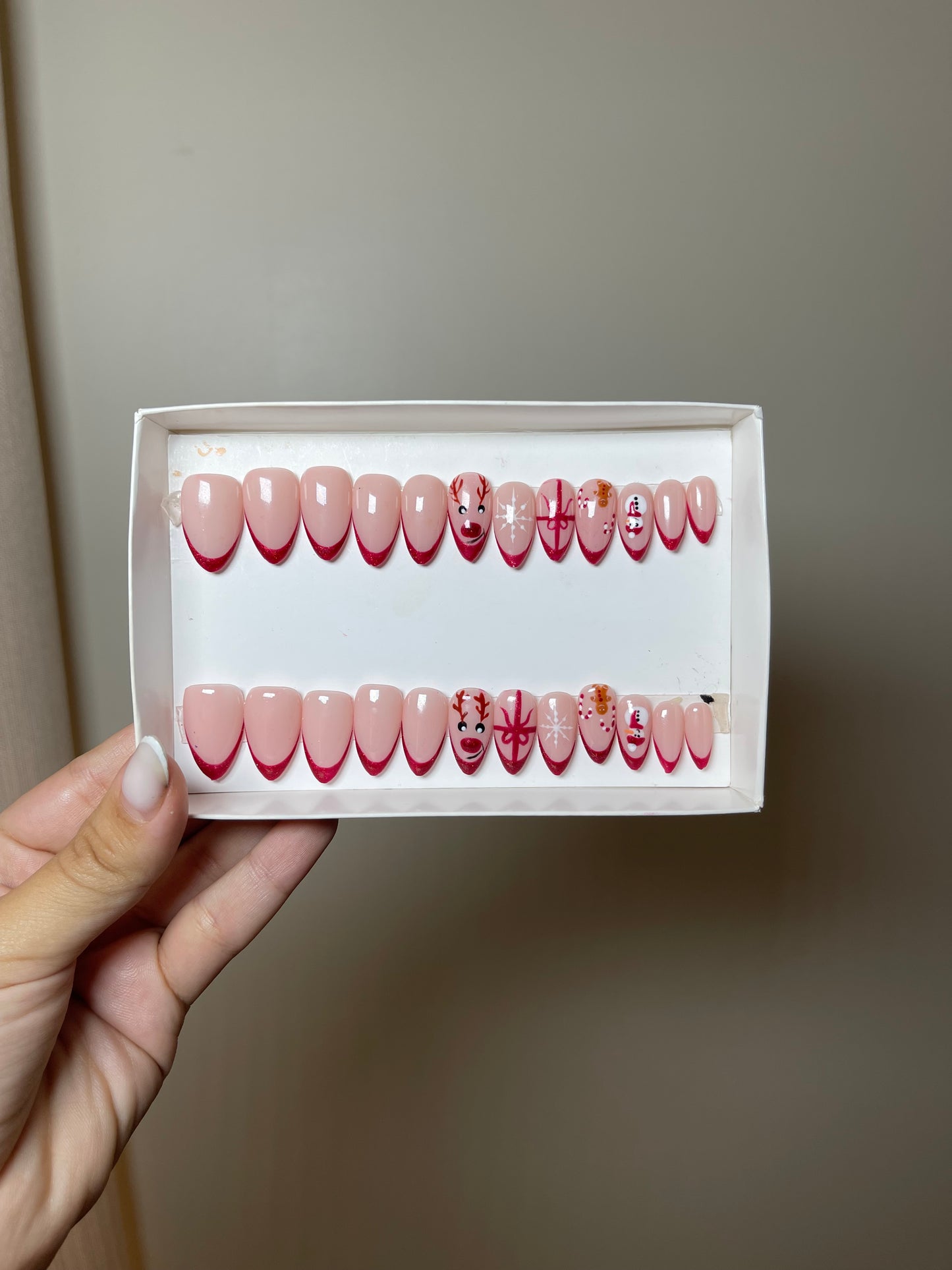 Press on nails Pro