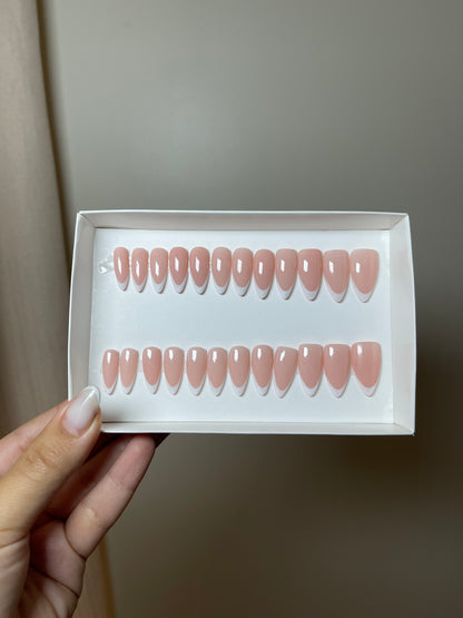 Press on nails Pro