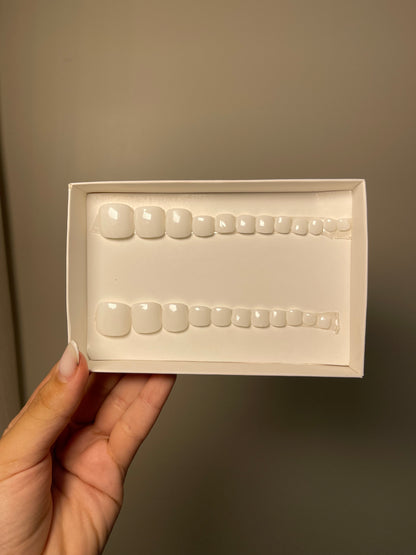 Press on nails Pro