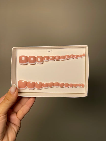 Press on nails Pro