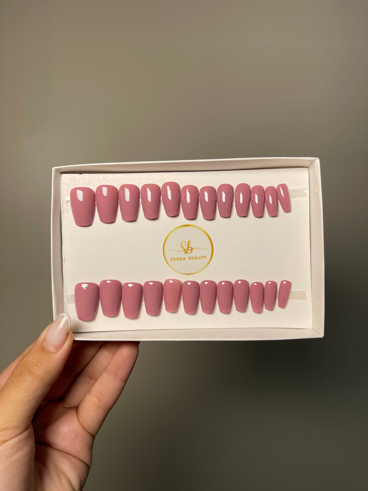 Press on nails Pro