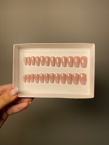 Press on nails Pro