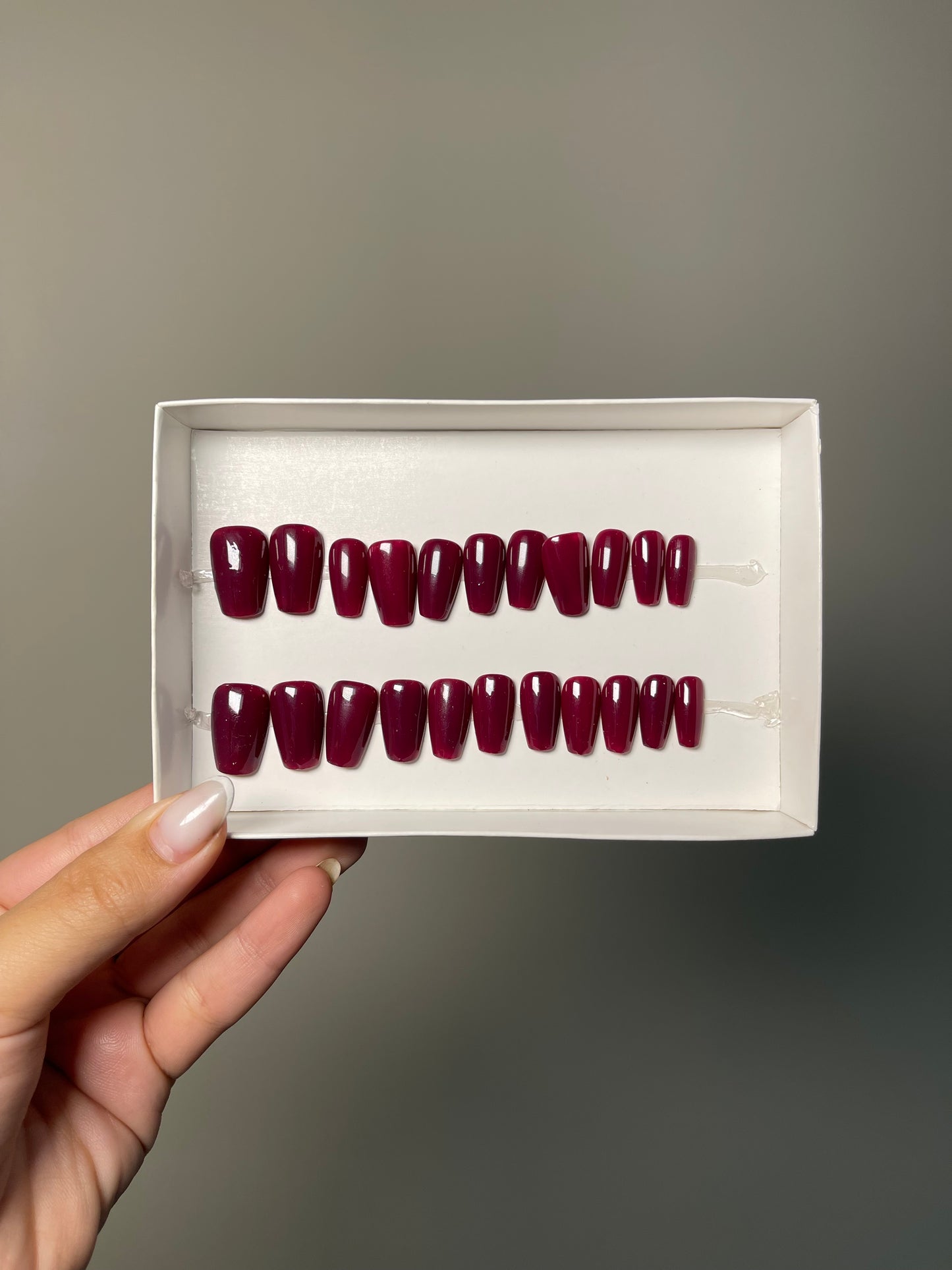 Press on nails Pro