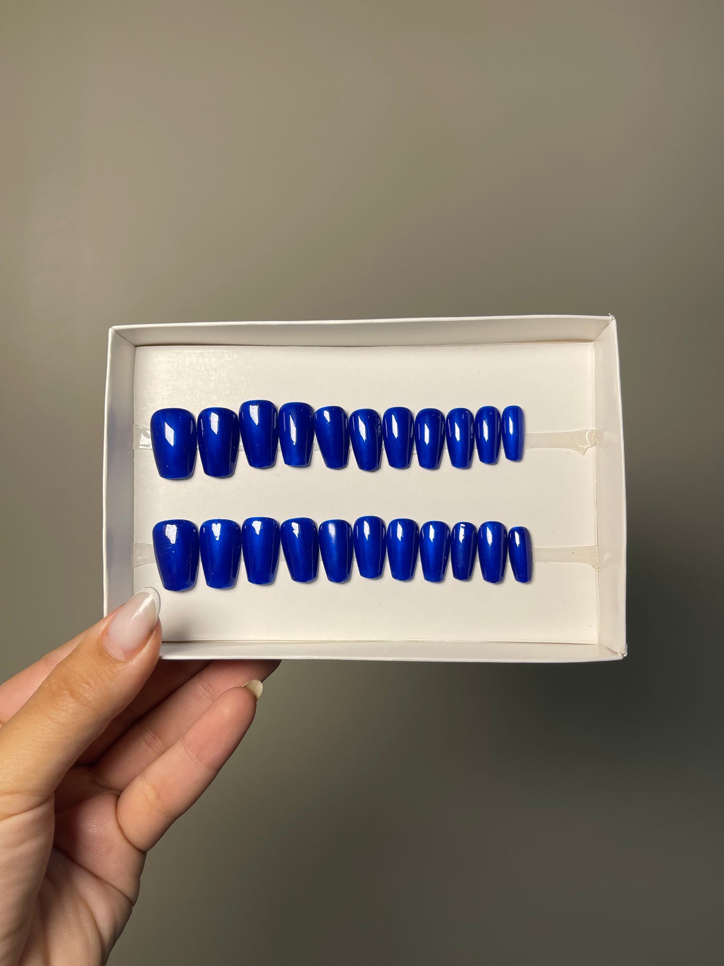 Press on nails Pro