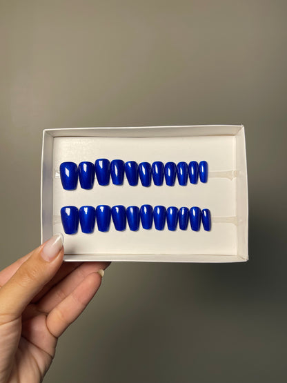 Press on nails Pro