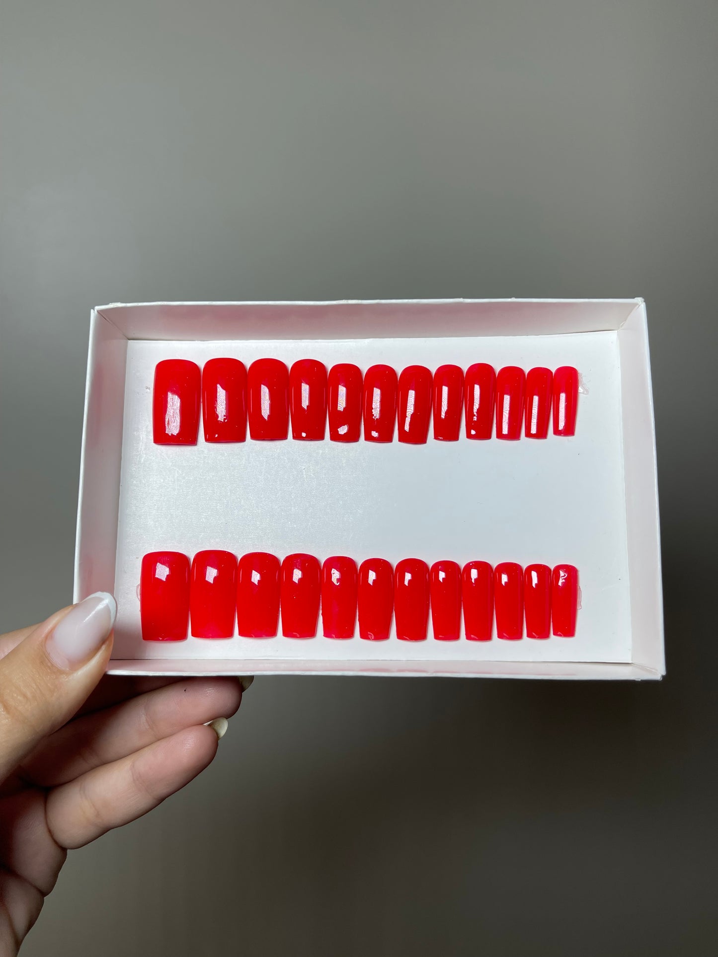 Press on nails Pro