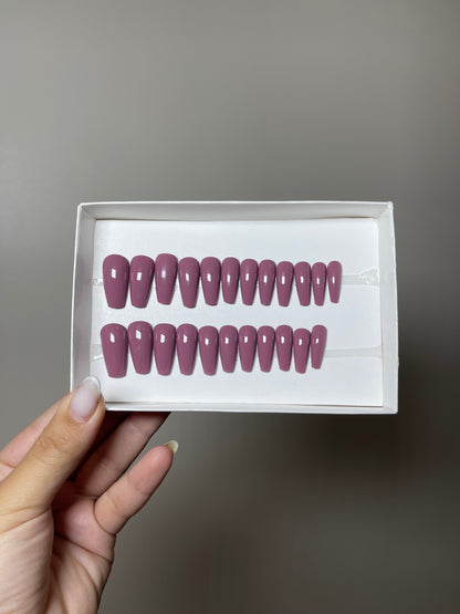 Press on nails Pro