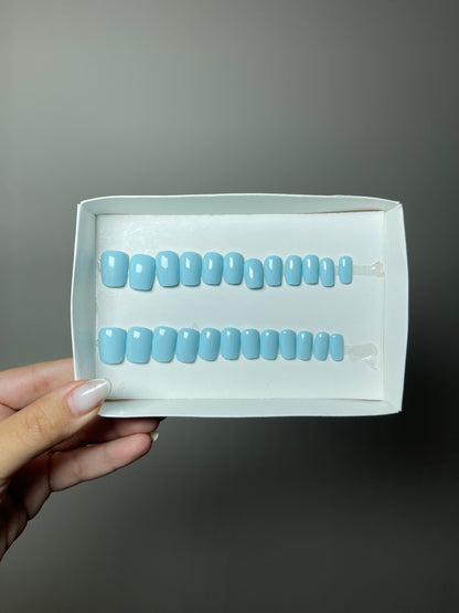 Press on nails Pro