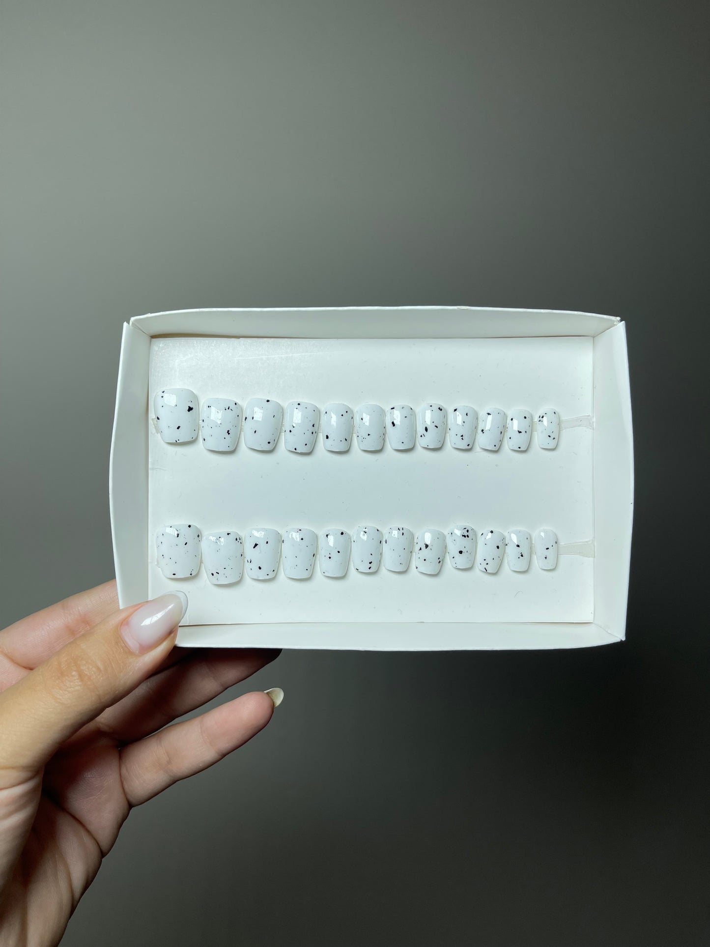 Press on nails Pro
