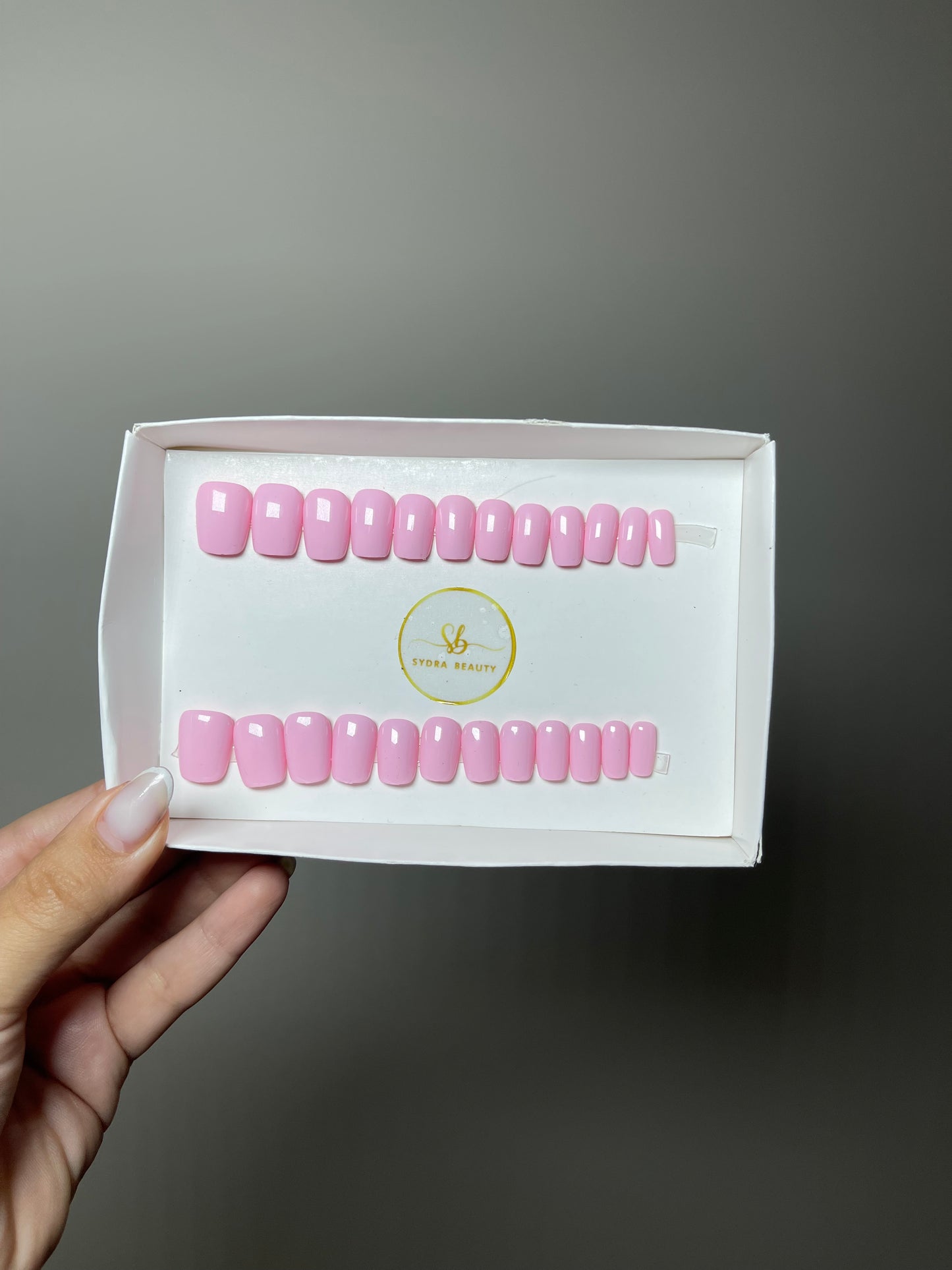 Press on nails Pro