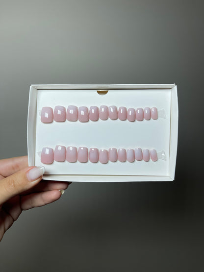 Press on nails Pro