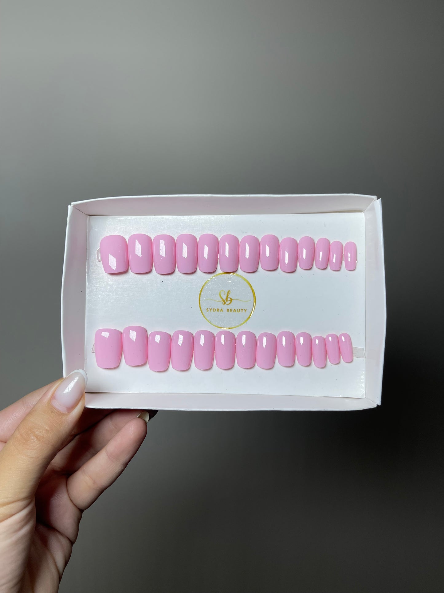 Press on nails Pro