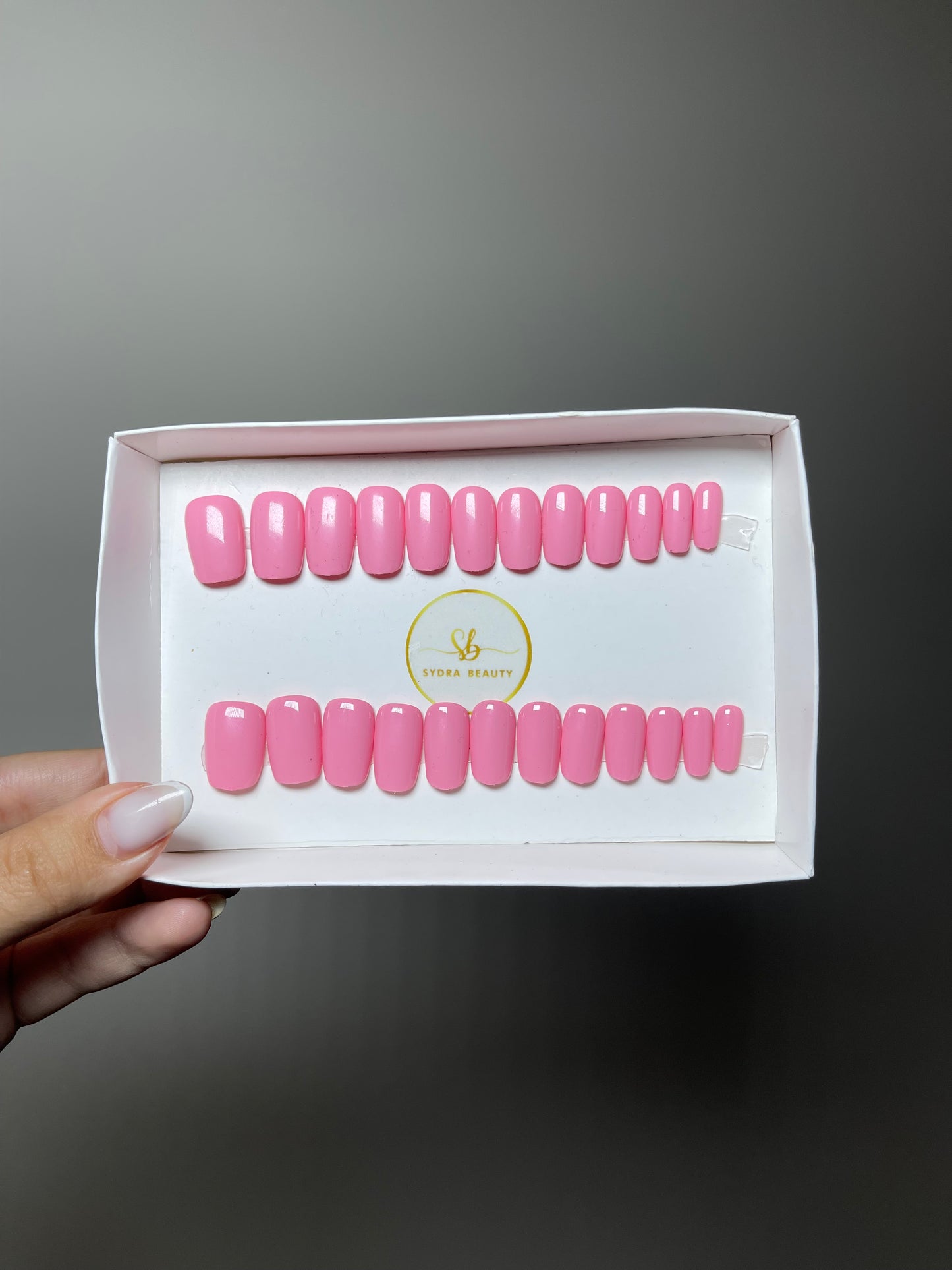 Press on nails Pro