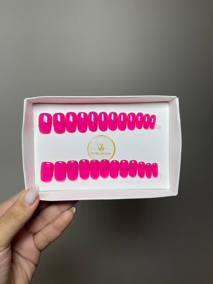 Press on nails Pro