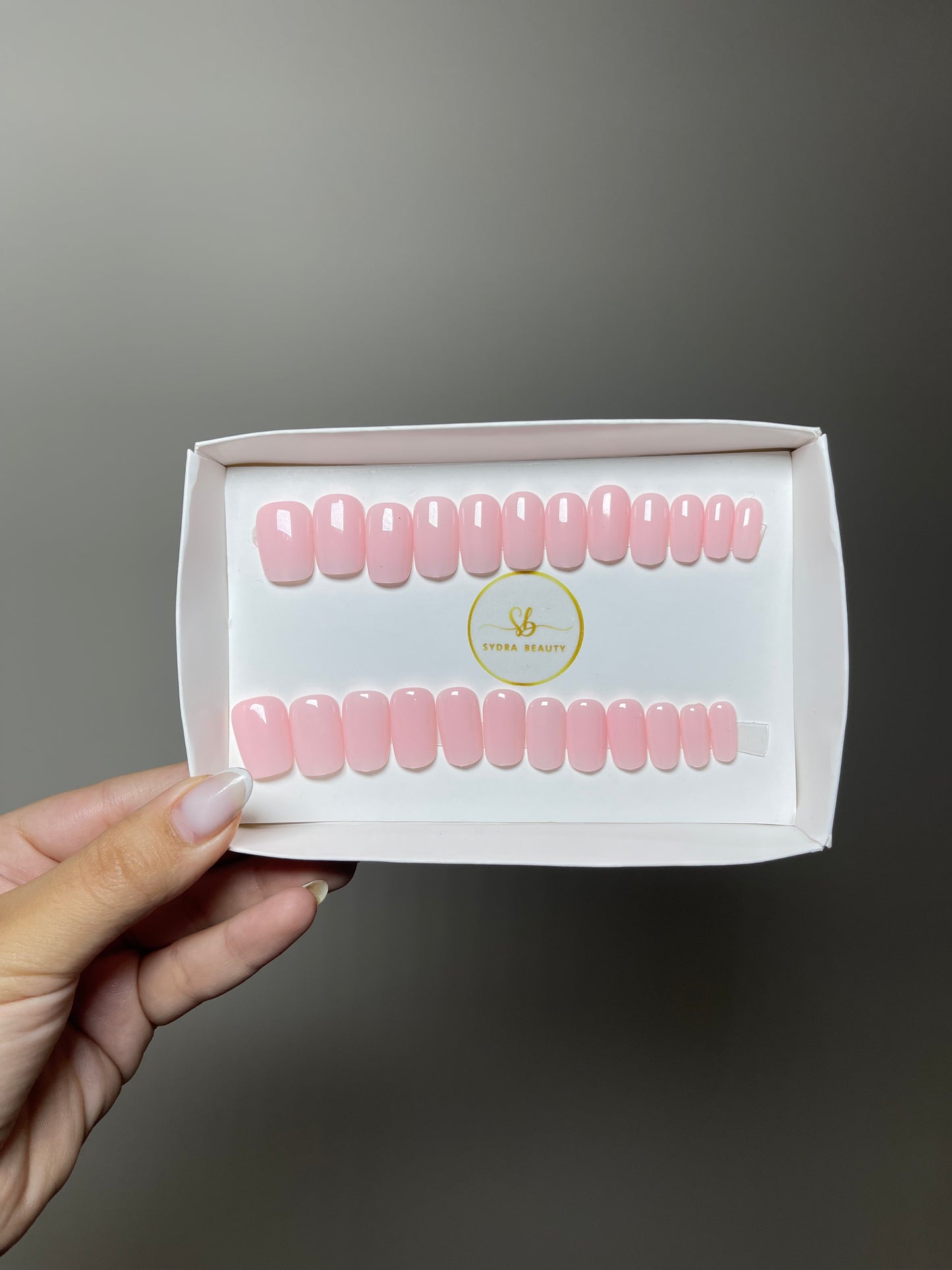 Press on nails Pro