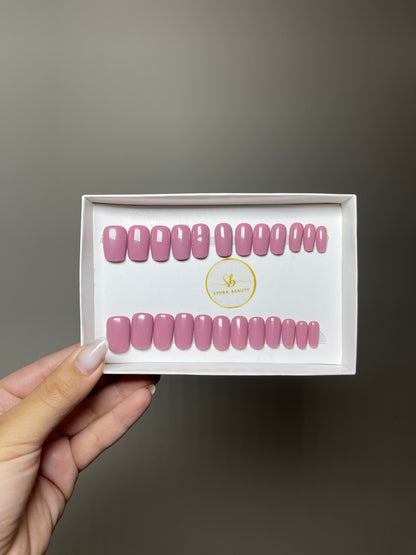 Press on nails Pro