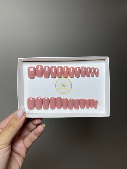 Press on nails Pro